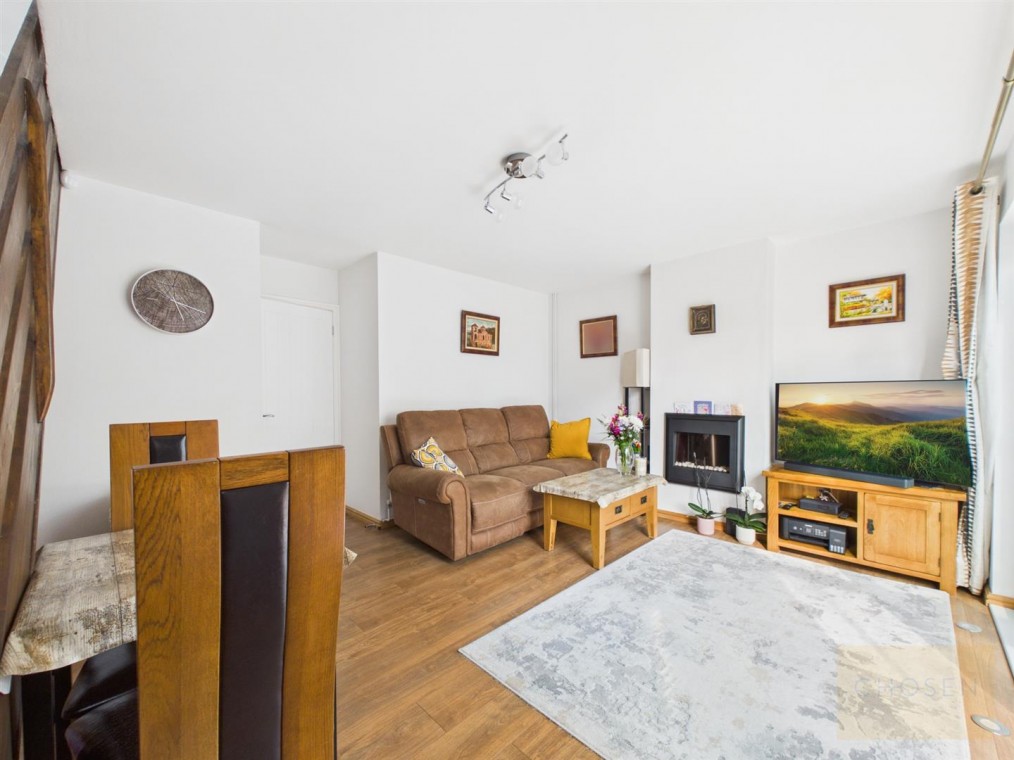 Willowbrook Drive, Cheltenham