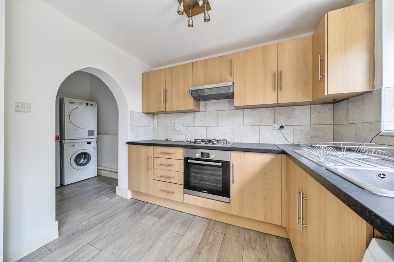 Gander Green Lane, Sutton