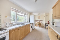 Groveside Close, Bookham