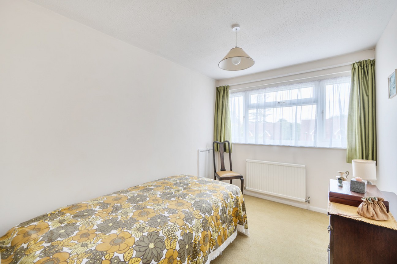 Groveside Close, Bookham