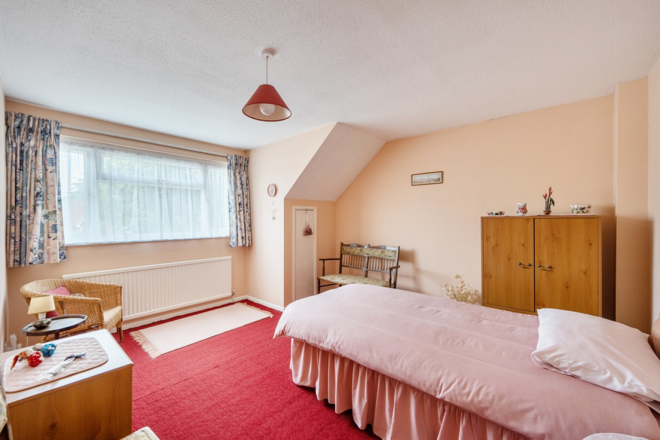 Groveside Close, Bookham