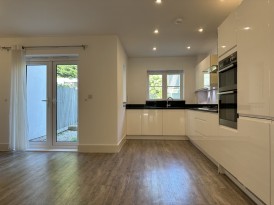 SOUTH LEATHERHEAD
