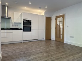 SOUTH LEATHERHEAD