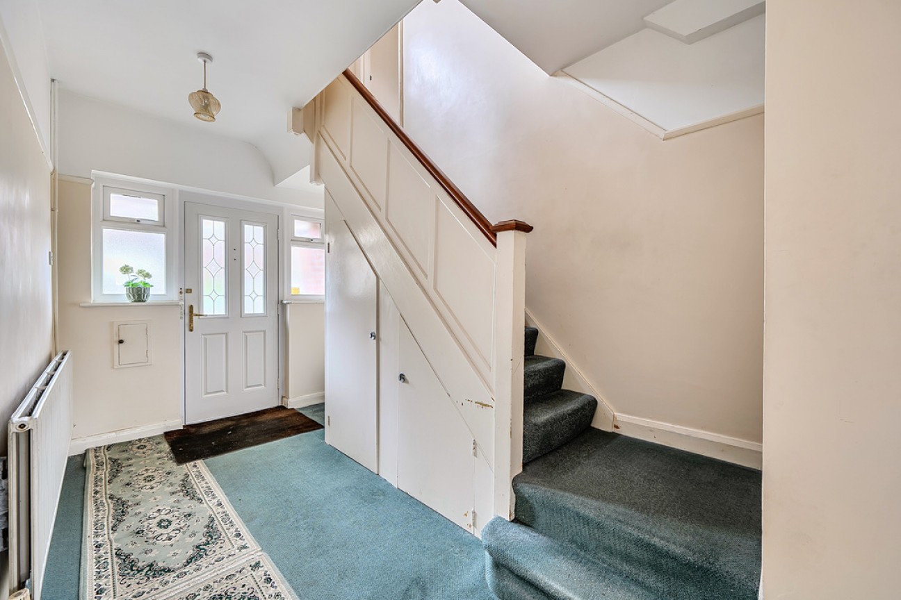 Randalls Road, Leatherhead