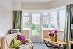 Randalls Road, Leatherhead