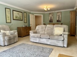Epsom Road, Leatherhead