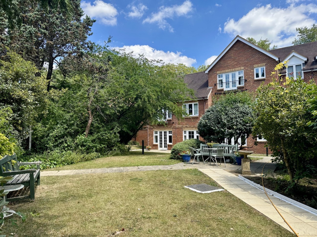 Epsom Road, Leatherhead