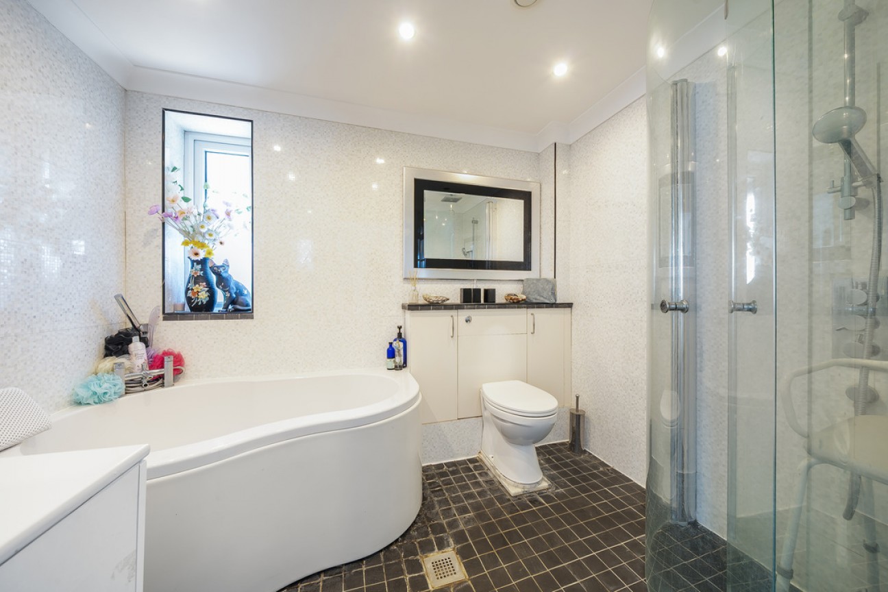 Eastwick Road, Bookham