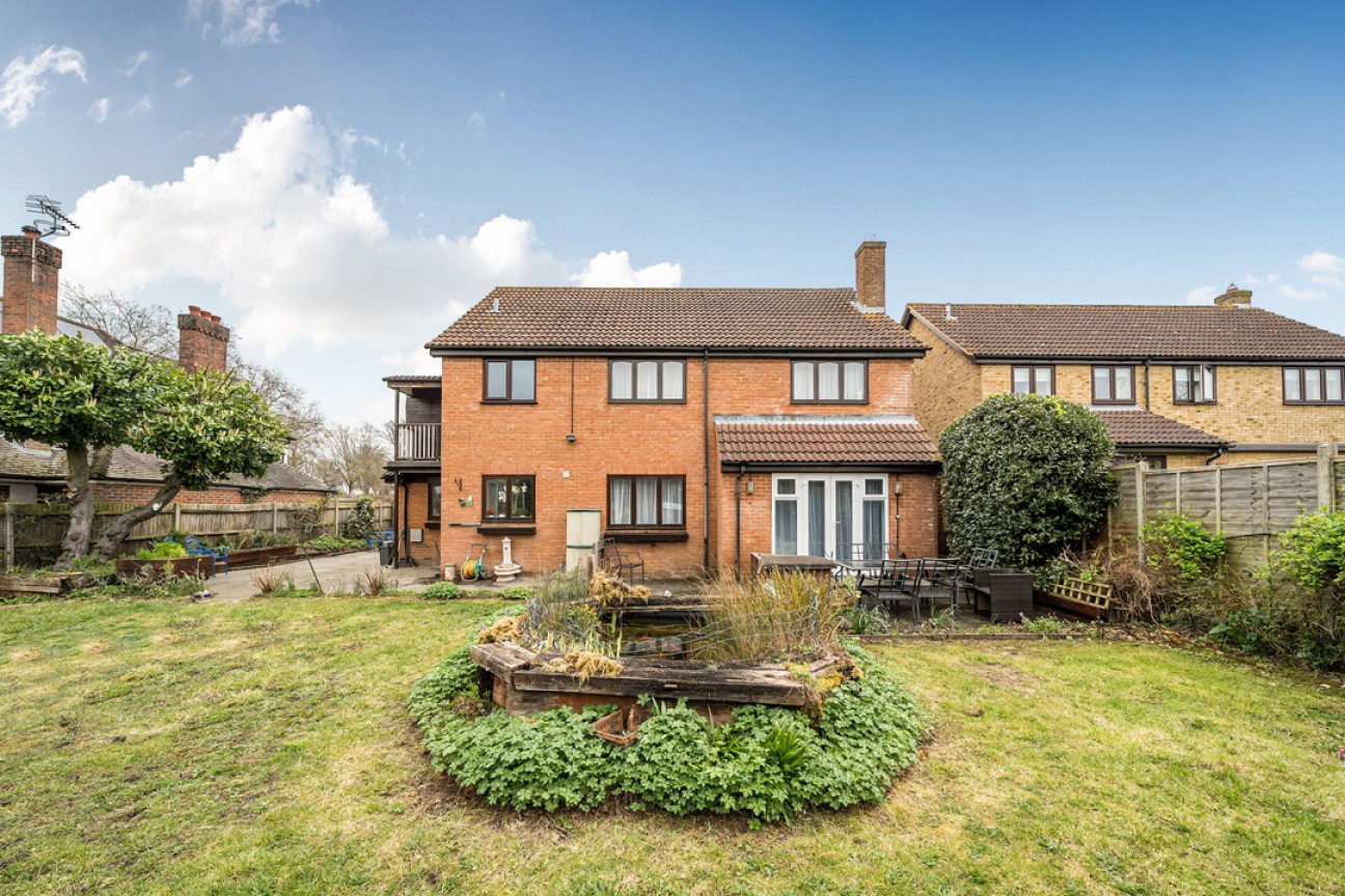 Eastwick Road, Bookham