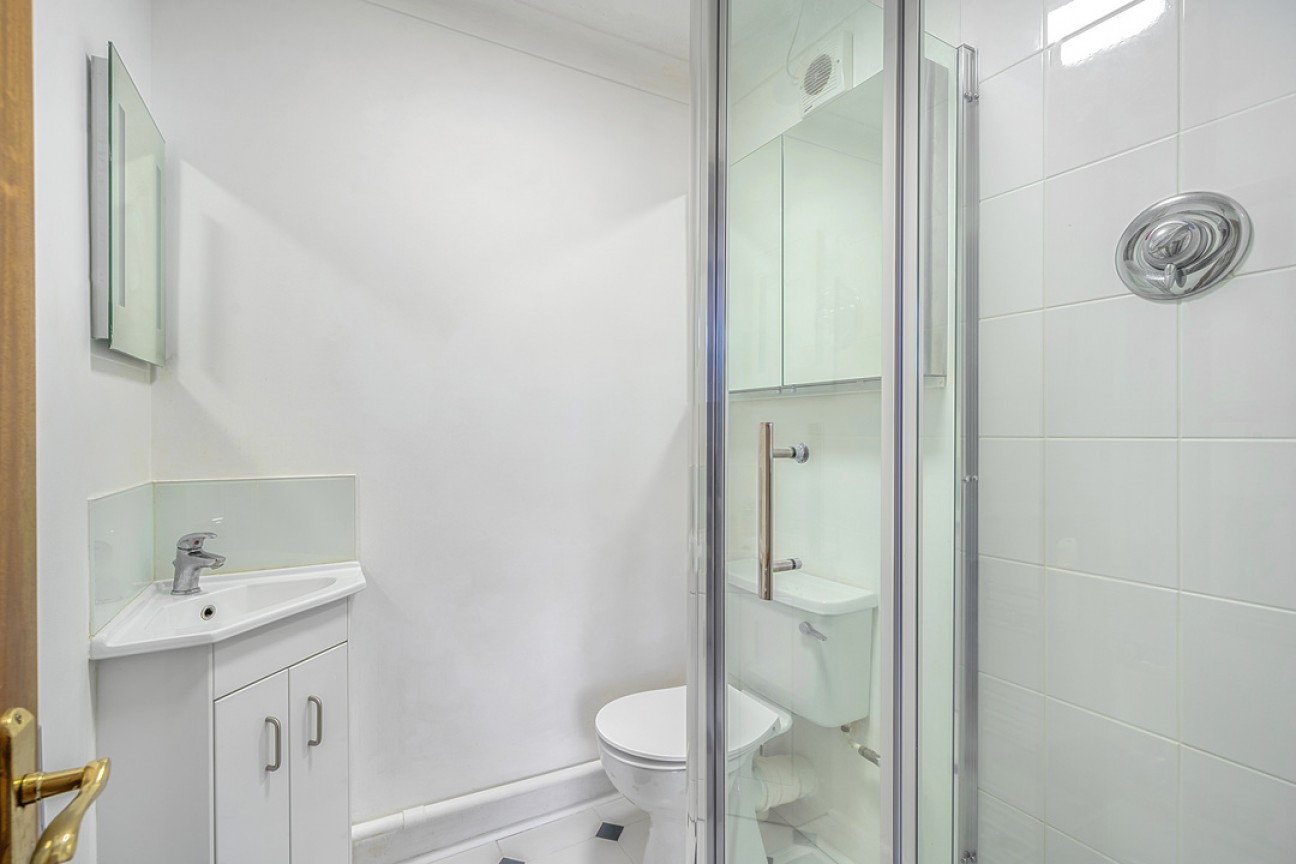 Hatherwood, Leatherhead