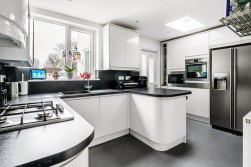 Cleeve Road, Leatherhead