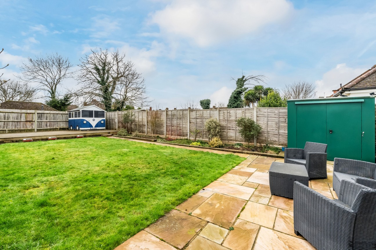 Cleeve Road, Leatherhead