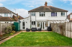Cleeve Road, Leatherhead