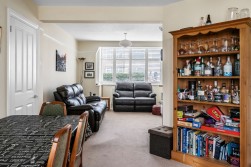 Cleeve Road, Leatherhead