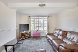 The Fairway, Leatherhead