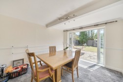 The Fairway, Leatherhead