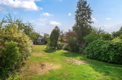 Meadow Lane, Fetcham
