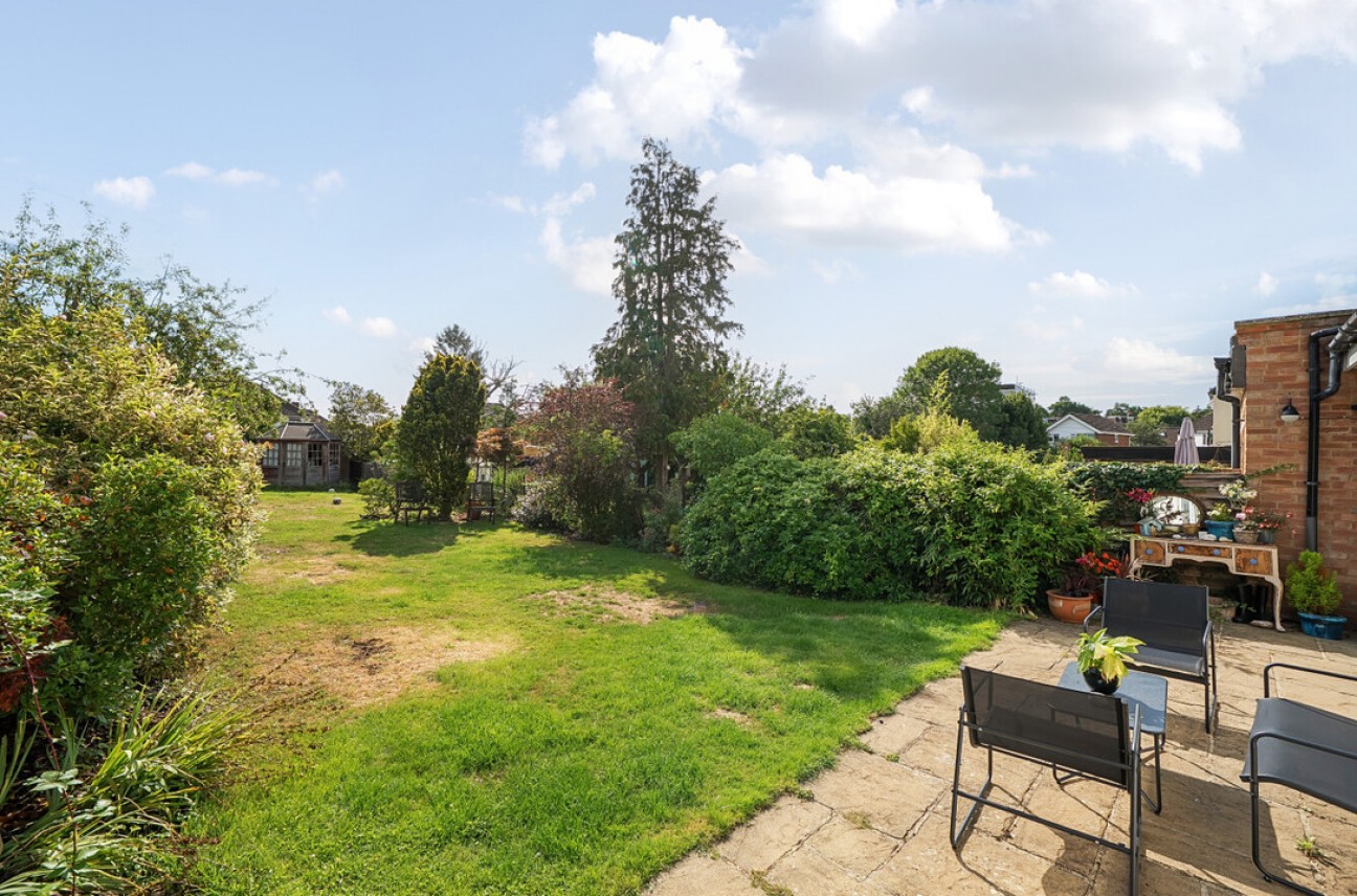 Meadow Lane, Fetcham