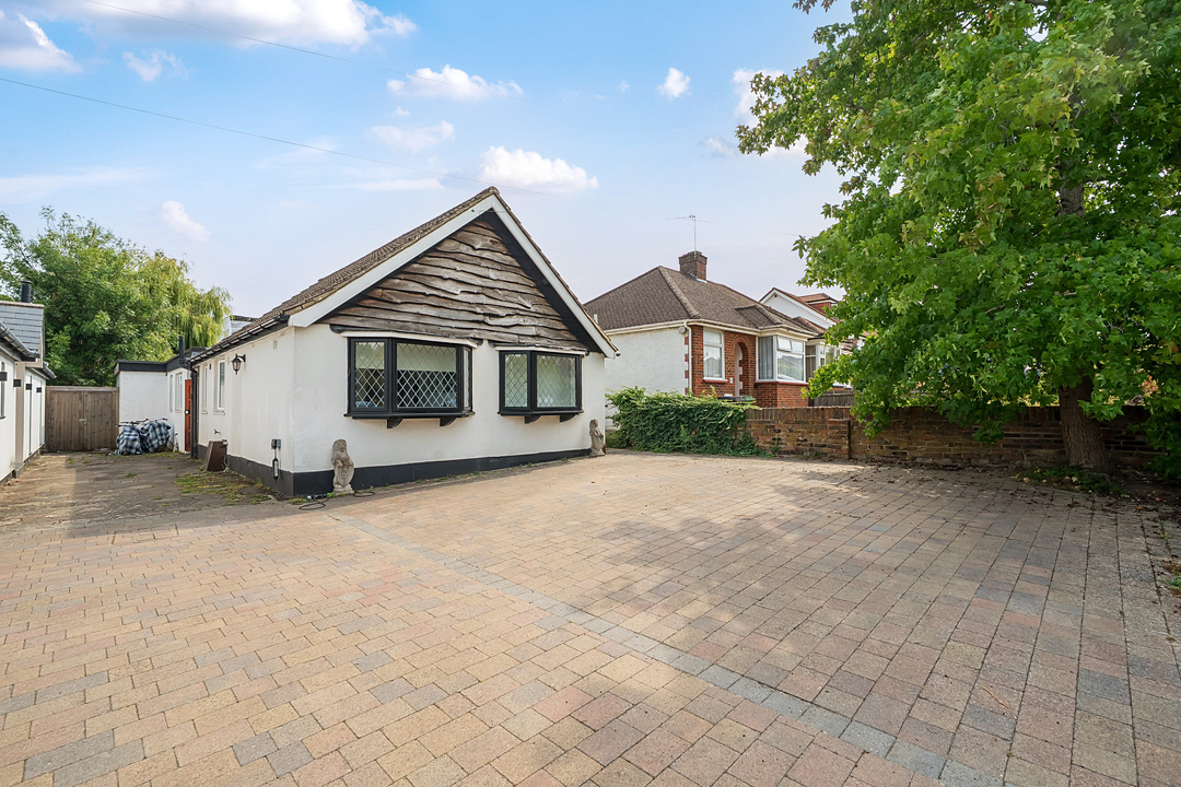 Warenne Road, Fetcham