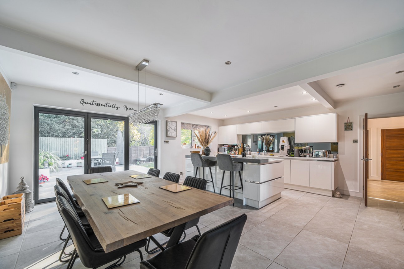 St. Nicholas Hill, Leatherhead