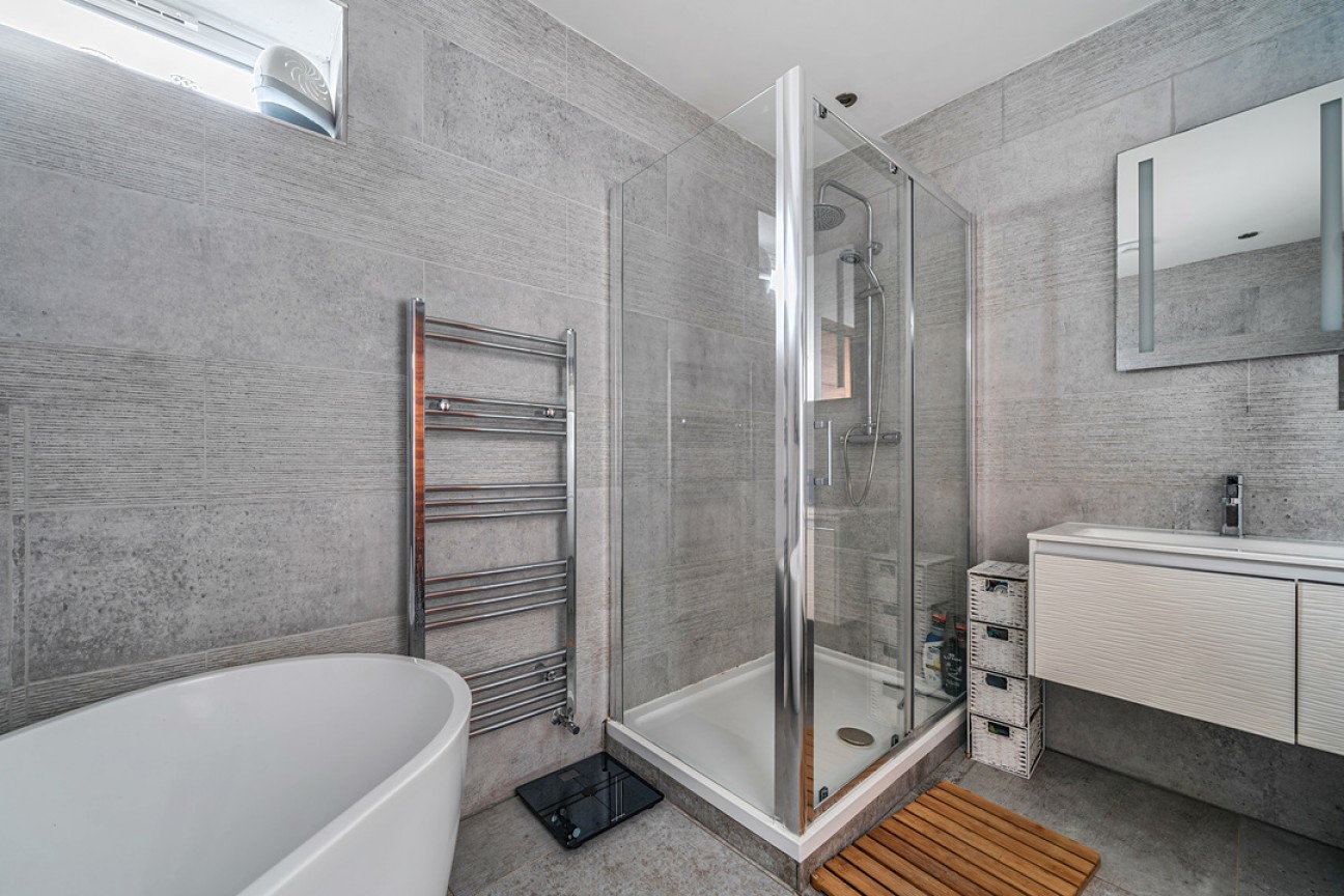 St. Nicholas Hill, Leatherhead