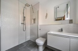 St. Nicholas Hill, Leatherhead