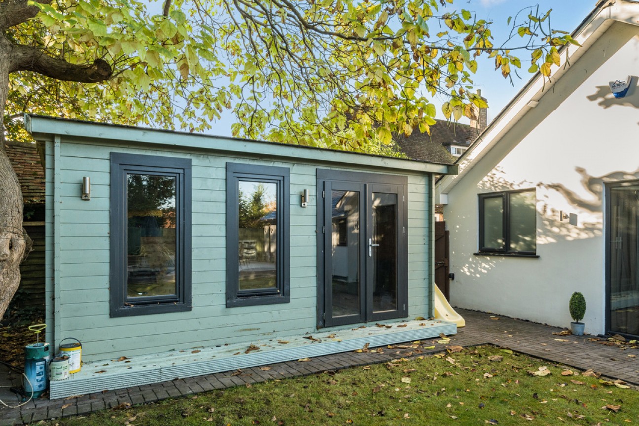 St. Nicholas Hill, Leatherhead