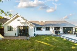 St. Nicholas Hill, Leatherhead