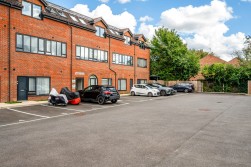 Fountain House, Cleeve Road