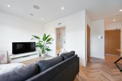 Fountain House, Cleeve Road
