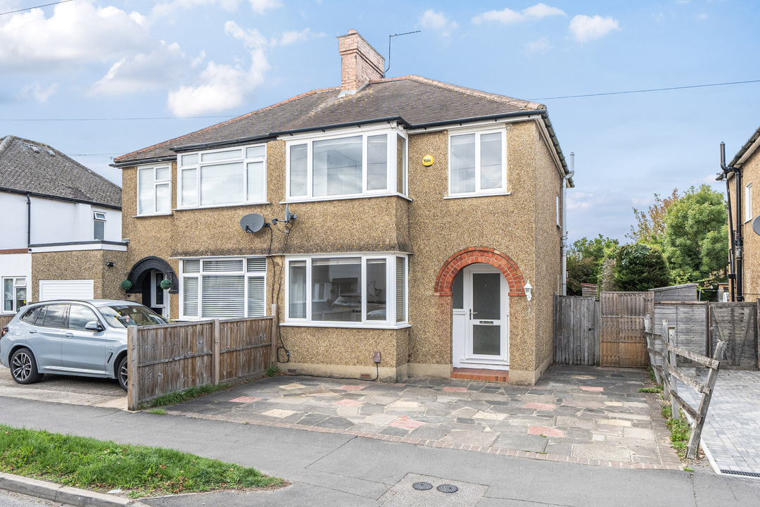 Cleeve Road, Leatherhead