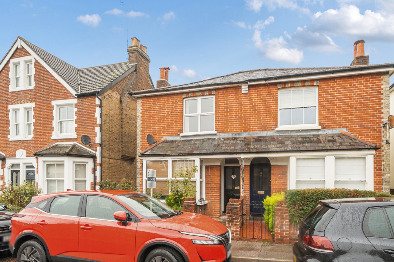 St. Johns Road, Leatherhead