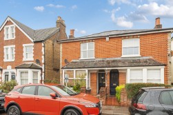 St. Johns Road, Leatherhead