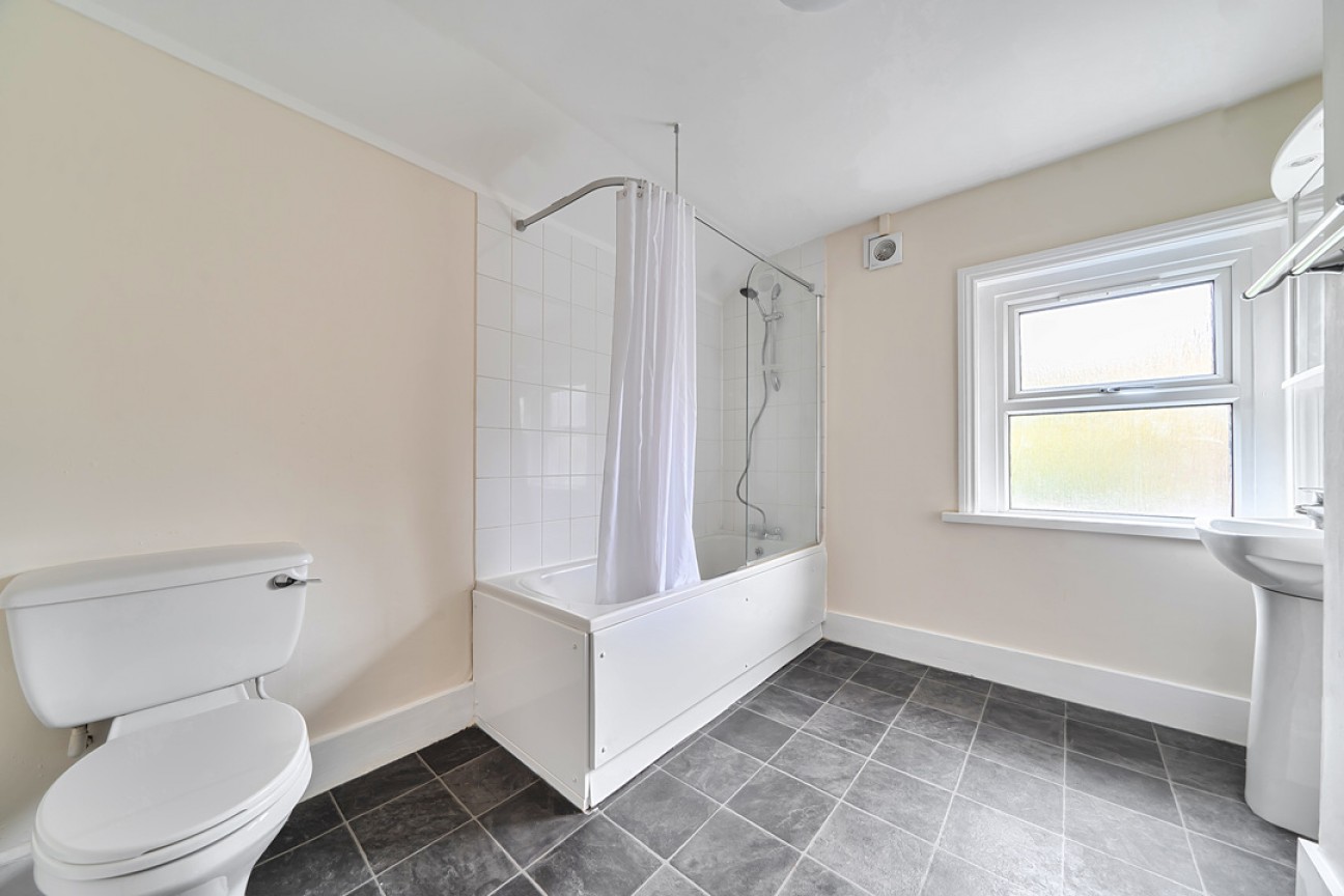 St. Johns Road, Leatherhead