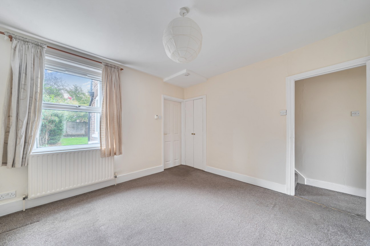 St. Johns Road, Leatherhead