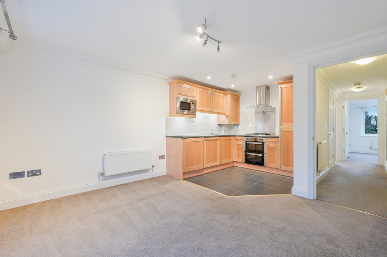 Ashurst Close, Leatherhead