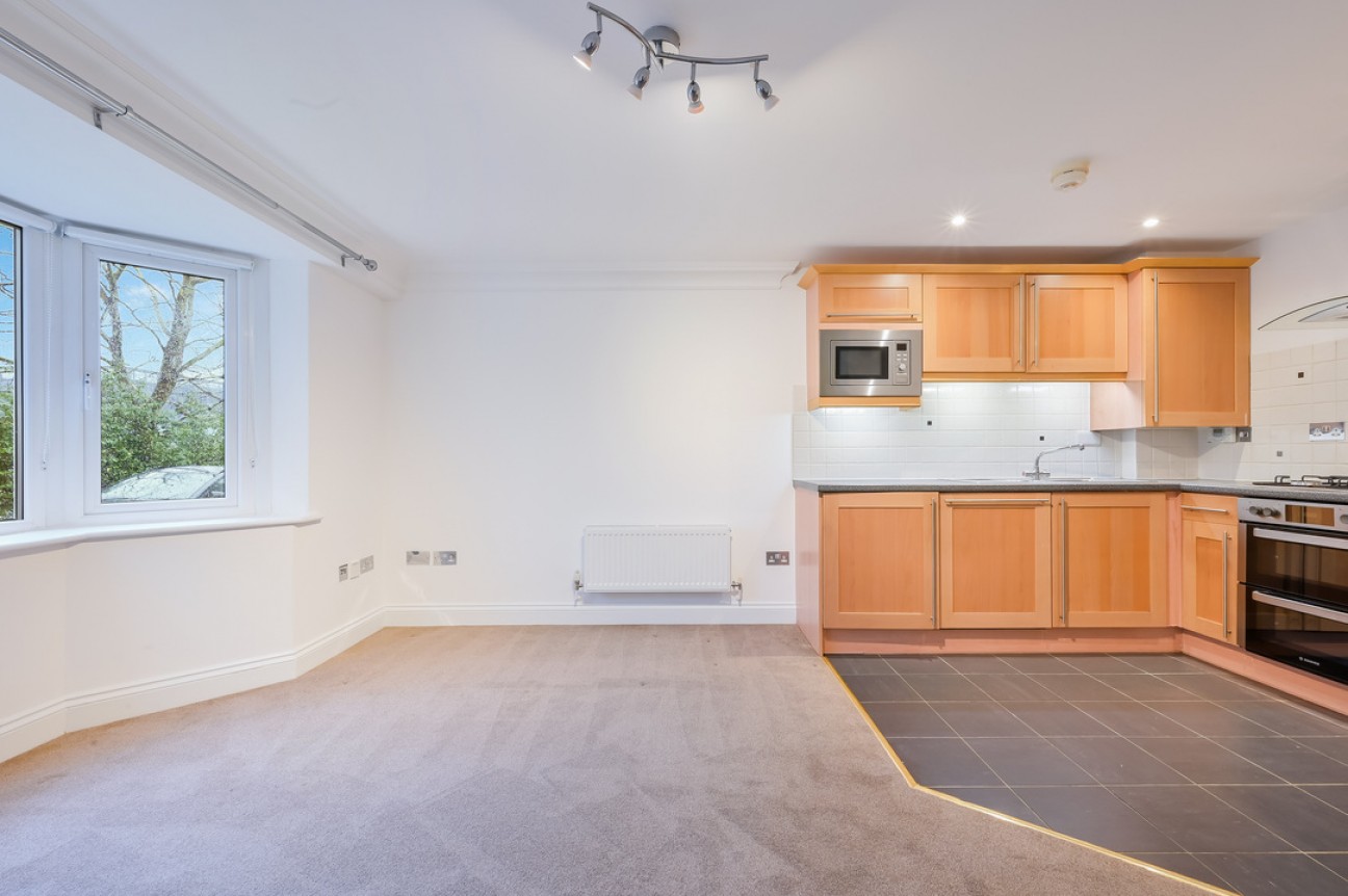 Ashurst Close, Leatherhead