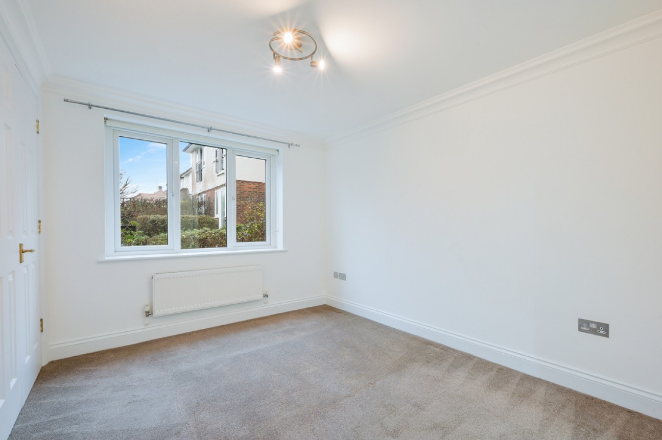 Ashurst Close, Leatherhead