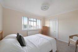 Cressal Mead, Leatherhead