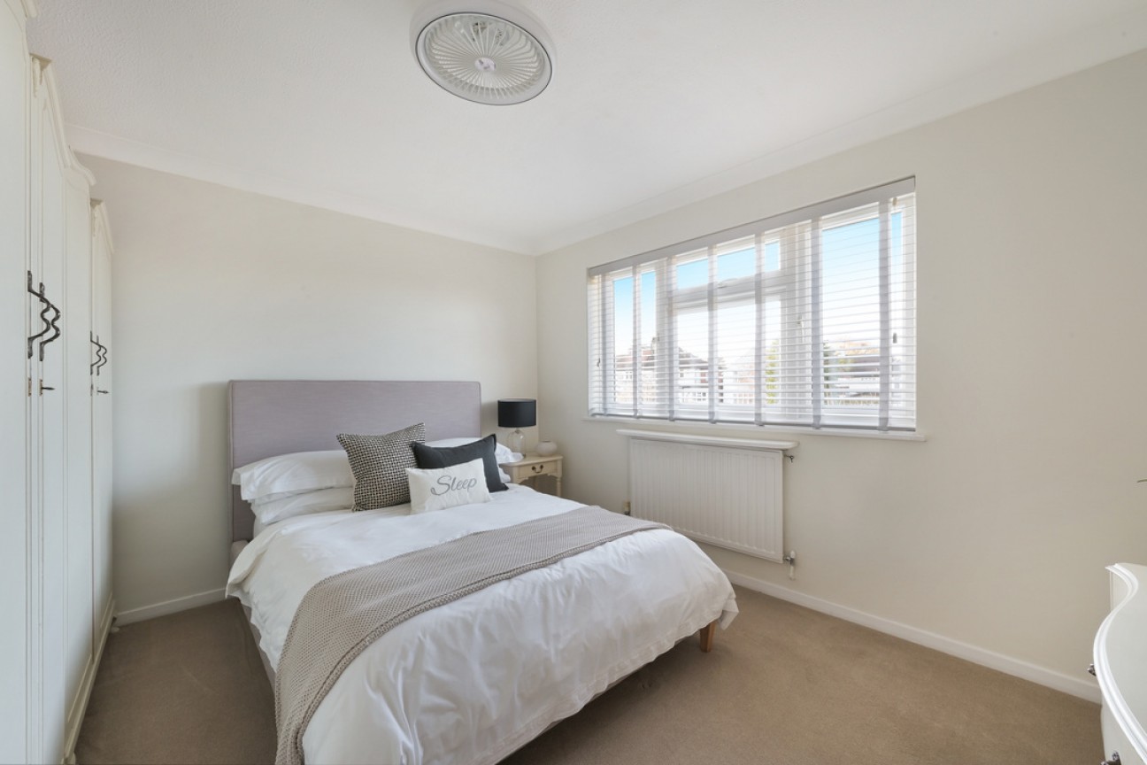 Cressal Mead, Leatherhead