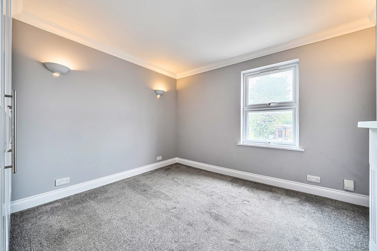 Kingston Road, Leatherhead