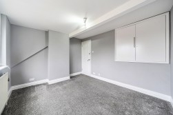 Kingston Road, Leatherhead