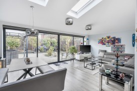 Barnett Close, Leatherhead