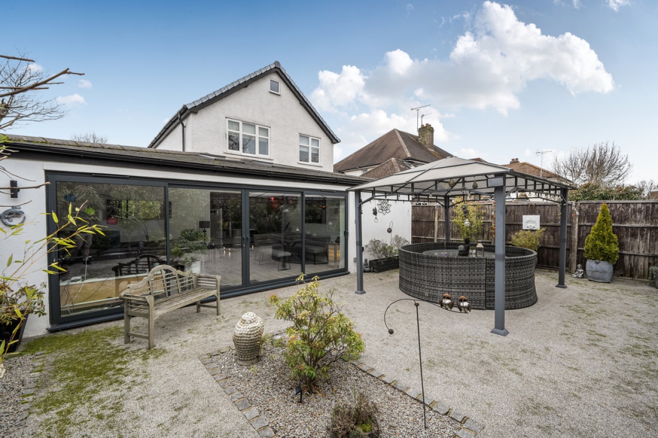 Barnett Close, Leatherhead