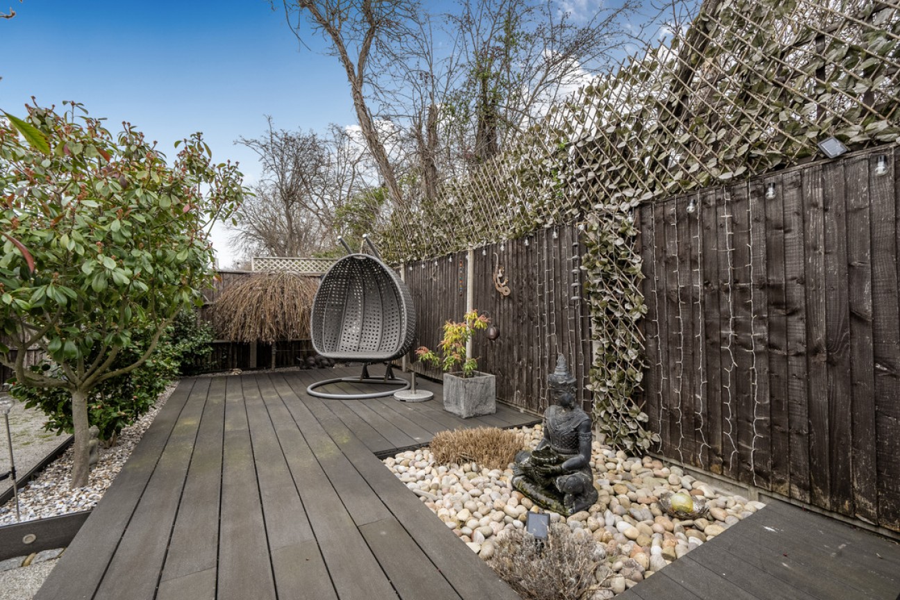 Barnett Close, Leatherhead