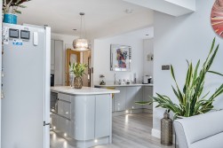 Barnett Close, Leatherhead