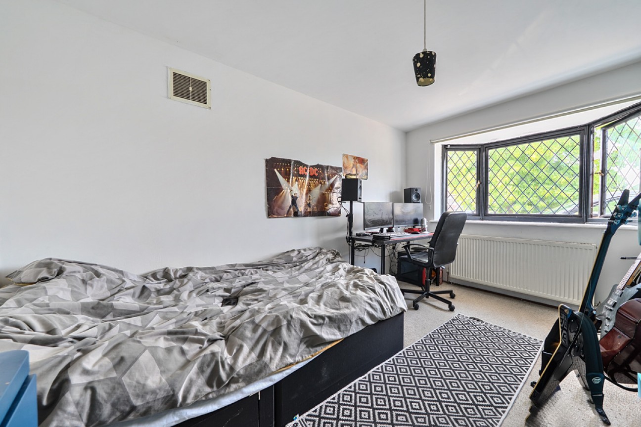 Warenne Road, Fetcham