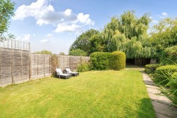 Warenne Road, Fetcham