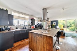 Warenne Road, Fetcham