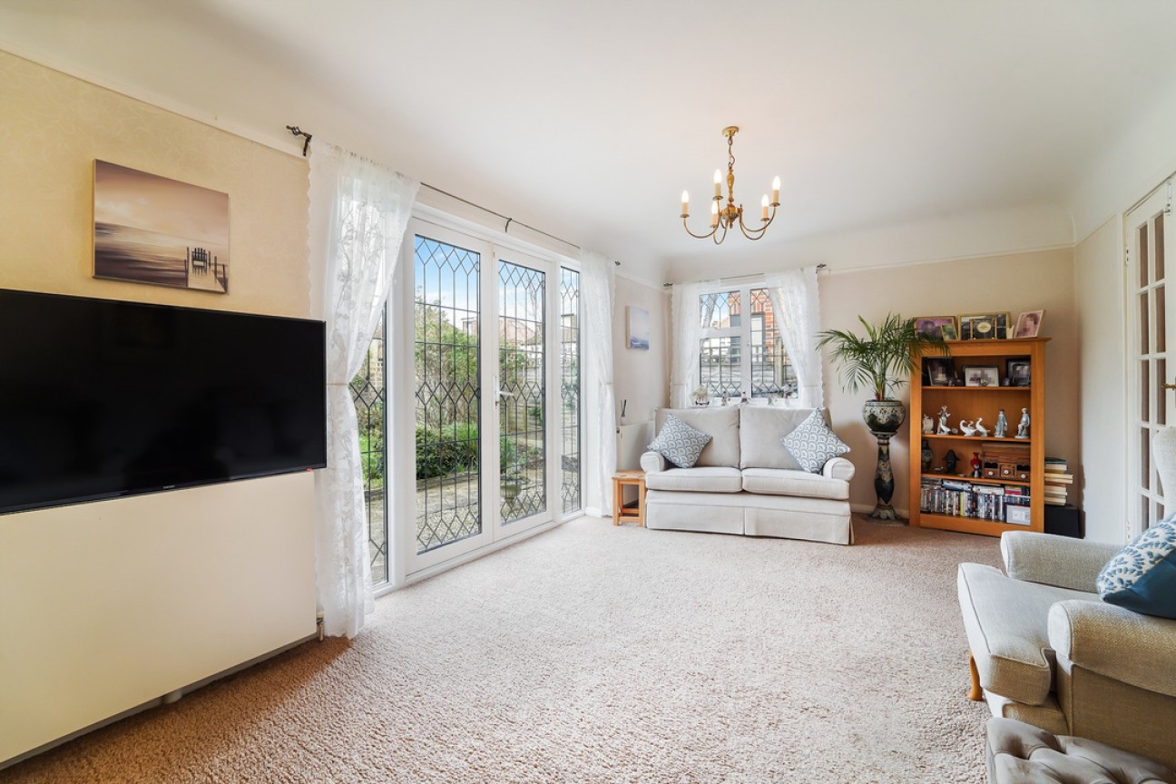 Woodlands Avenue, New Malden